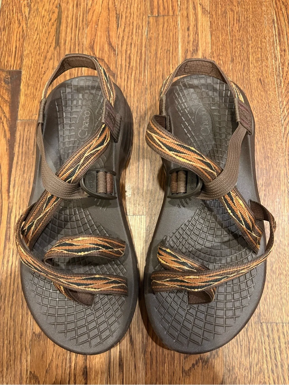Chaco Men's Z2 Classic Sport Sandals Brown Orange ZigZag Strappy Size M9